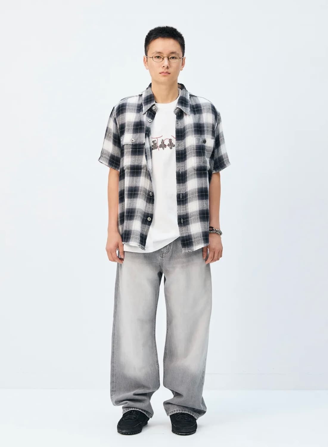 해칭룸 2pk 디스트로이드 옴브레 셔츠 4사이즈 판매합니다. 상품이미지4