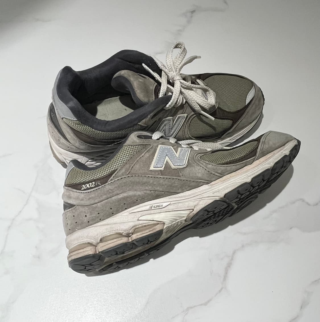 뉴발란스 2002R 운동화 그레이 [270] 상품이미지2