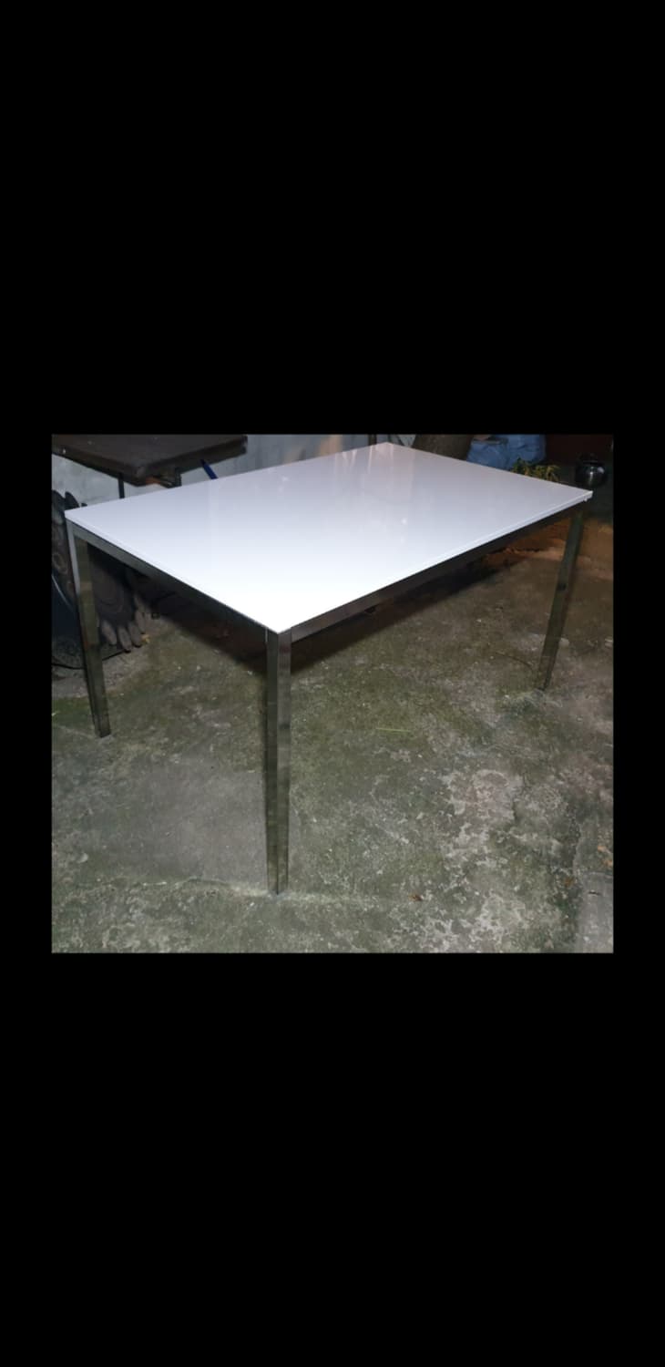 (튼튼한 메탈재질) 이케아 IKEA 토르스뷔 크롬도금 테이블 상품이미지1