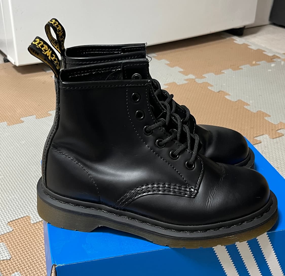 닥터마틴 10064 블랙 6홀 워커 부츠 230 상품이미지3