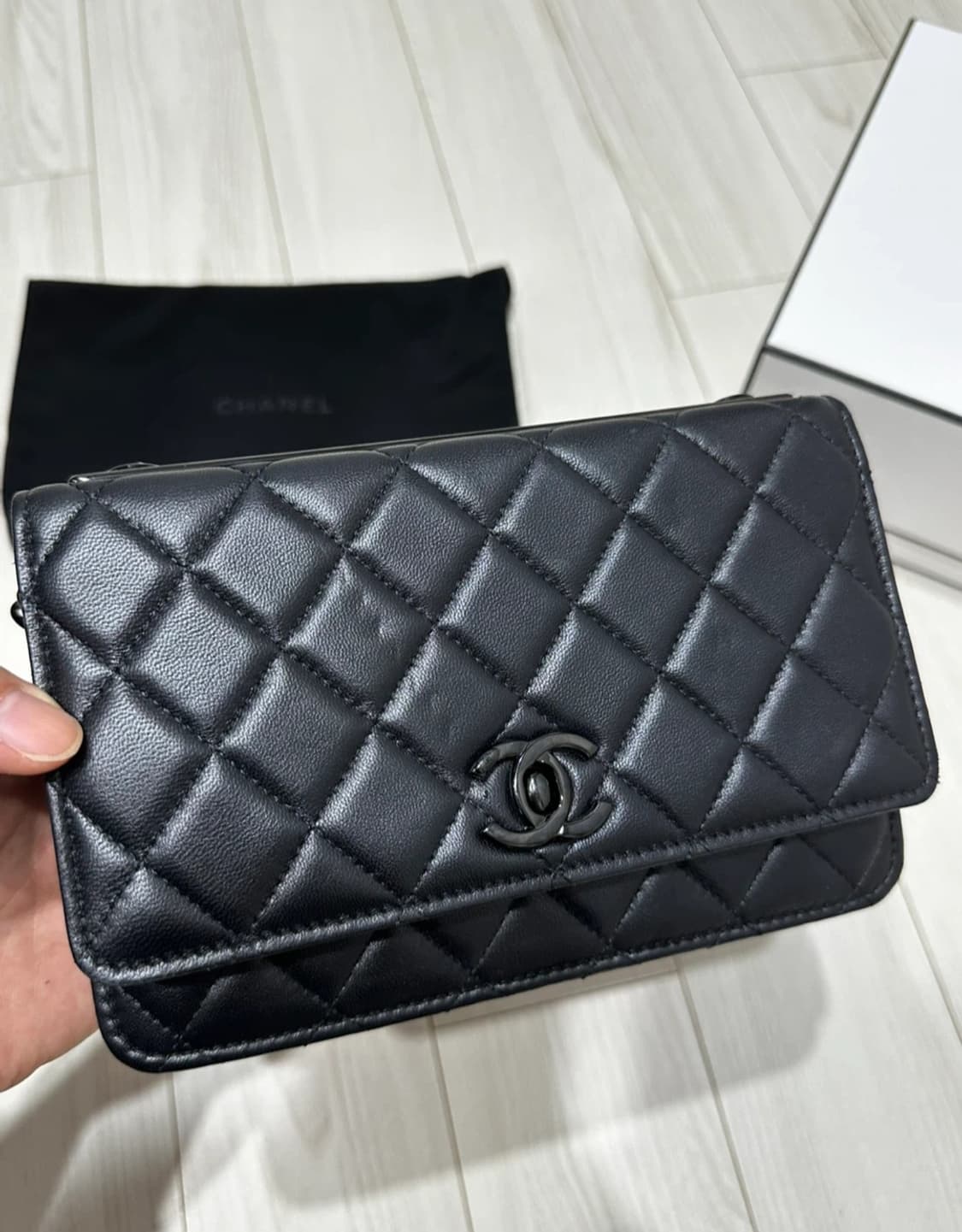 (정품)샤넬 클래식woc 블랙 램스킨 (한정판) 상품이미지3