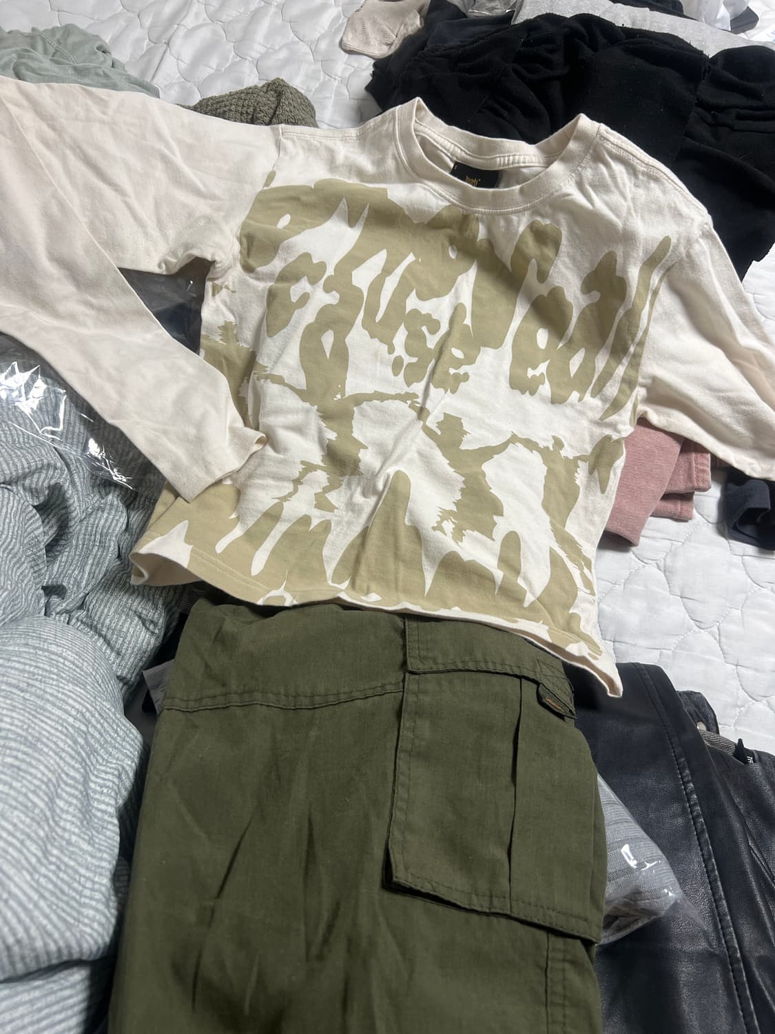 Brownbreath 크롭 롱슬리브 상품이미지1