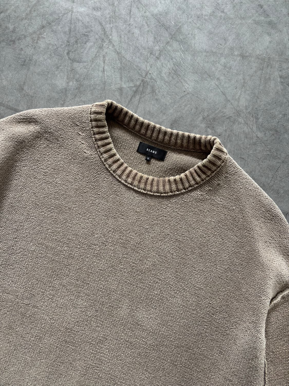 Beams 빔즈 베이지브라운 크루넥 니트  상품이미지2