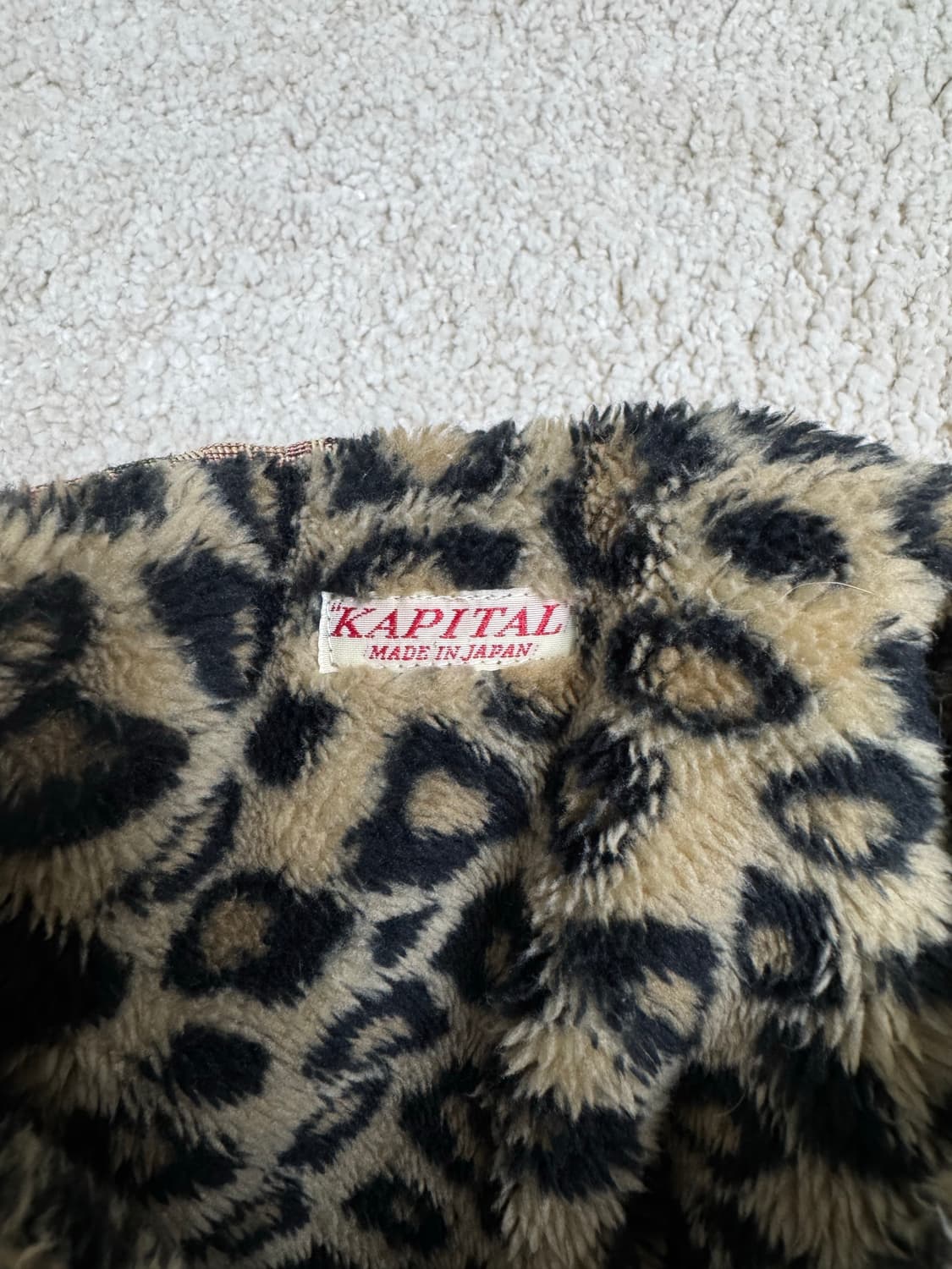 캐피탈 머플러 상품이미지3