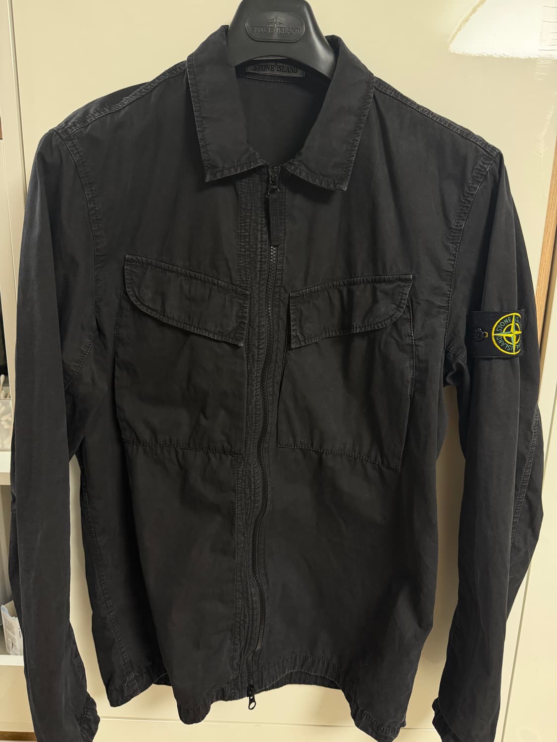 백화점판 새상품급 23ss 스톤아일랜드 셔츠자켓 블랙 L 상품이미지1