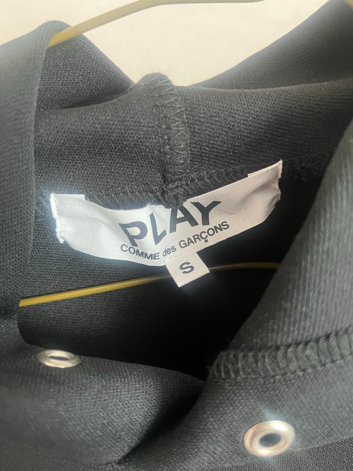 정품 꼼데가르송 후드 스웨트셔츠 블랙 상품이미지2