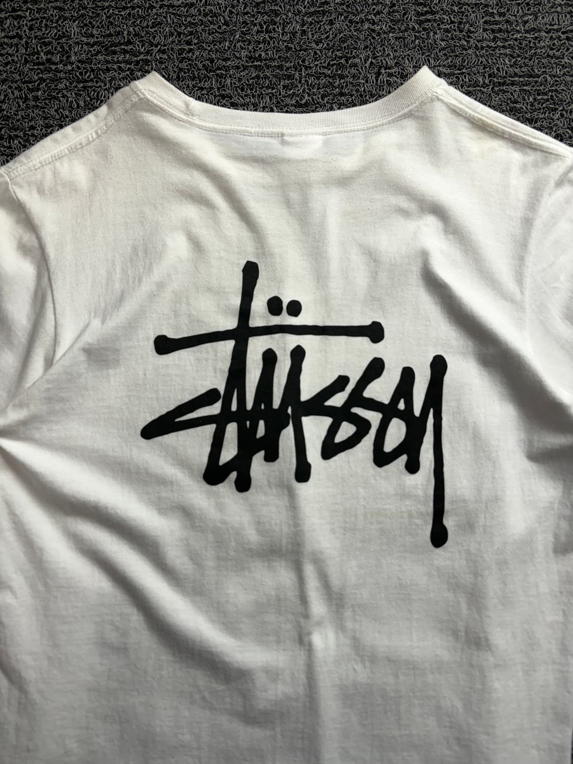 스투시 베이직 빅로고 피그먼트 다이드 티셔츠 2822 상품이미지1