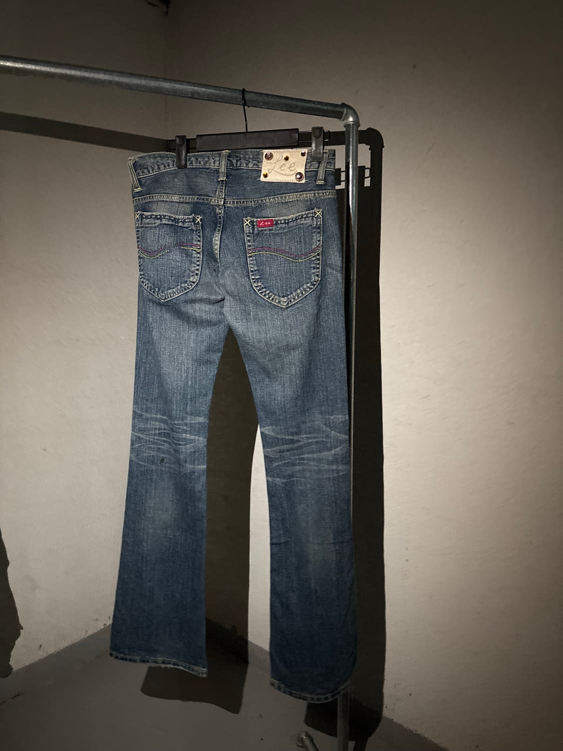 13 stud low-rise bootscut jeans 상품이미지3