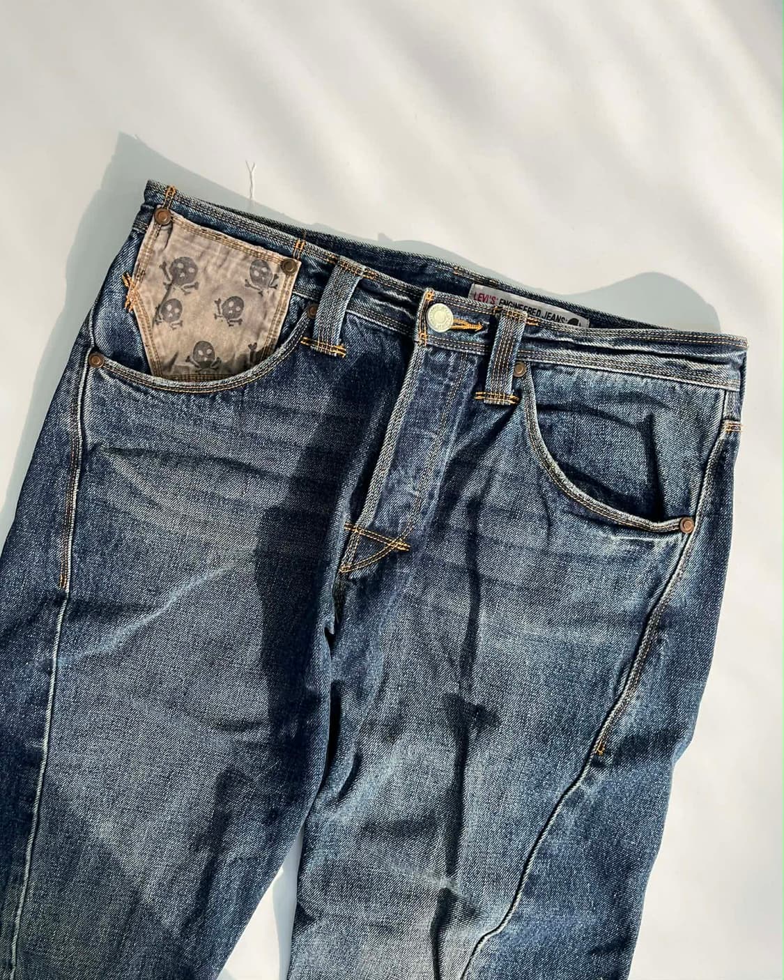[34] 리바이스 스컬 해골 엔지니어드 플레어 진 부츠컷 데님 팬츠 상품이미지2