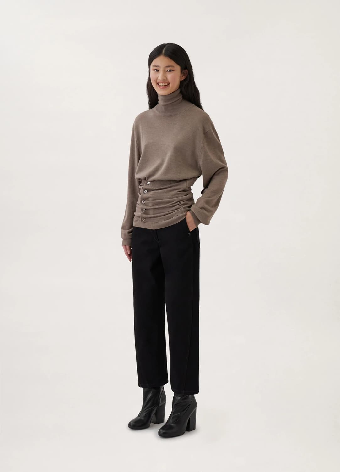 르메르 버튼 터틀넥 lemaire buttoned turtleneck 상품이미지1