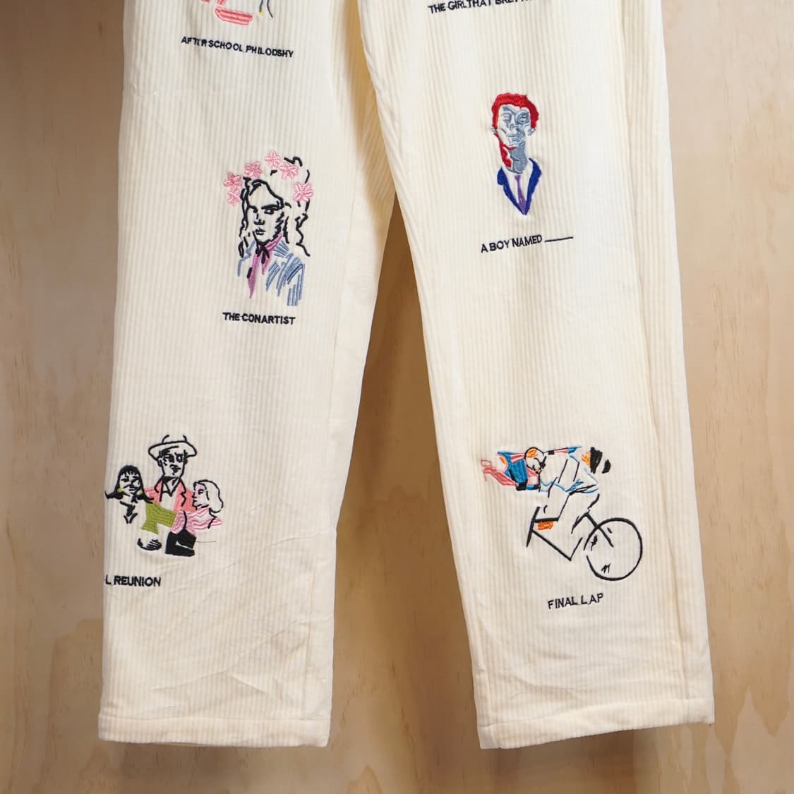 Kidsuper 키드슈퍼 뮤지엄 자수 팬츠 상품이미지4