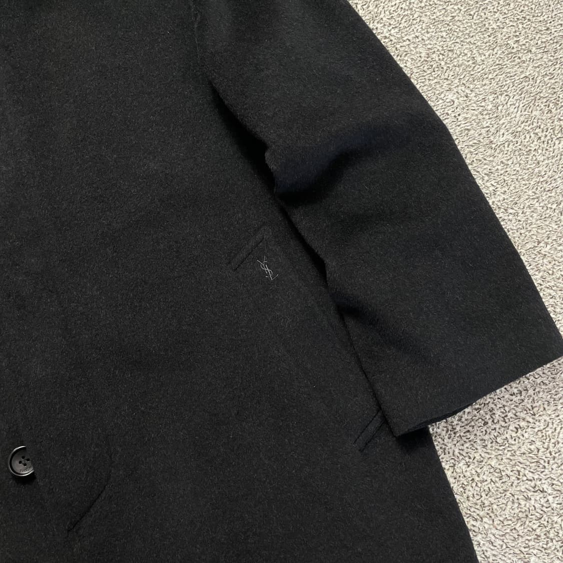 입생로랑 하프 코트 상품이미지2