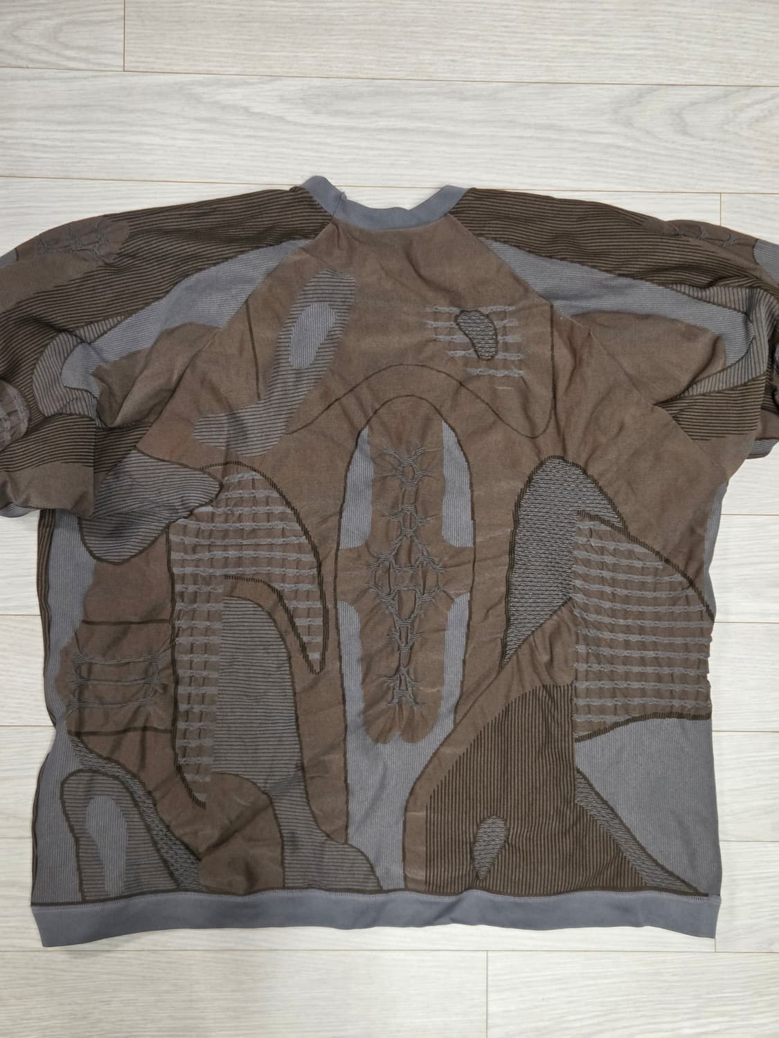 [M] ROA Roundneck 3D Knit Sweater Brown  상품이미지3