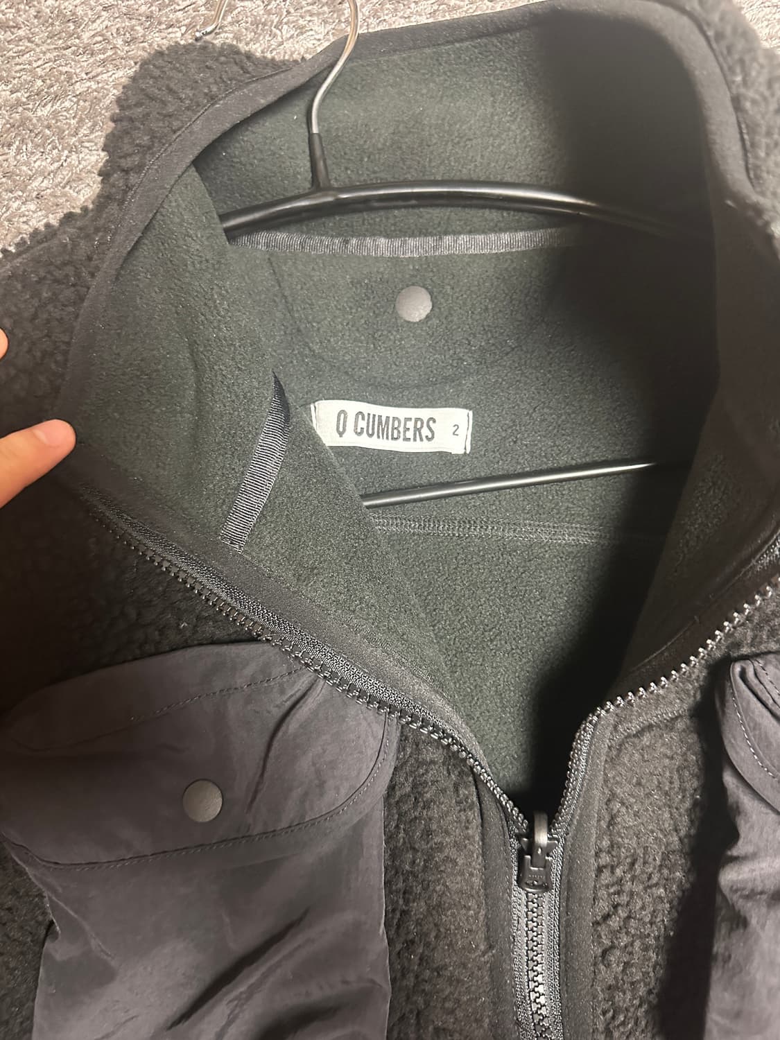 큐컴버스 미니멀 쉘파카 + 후리스 내피 결합 가능 블랙 세트 2 사이즈 상품이미지6