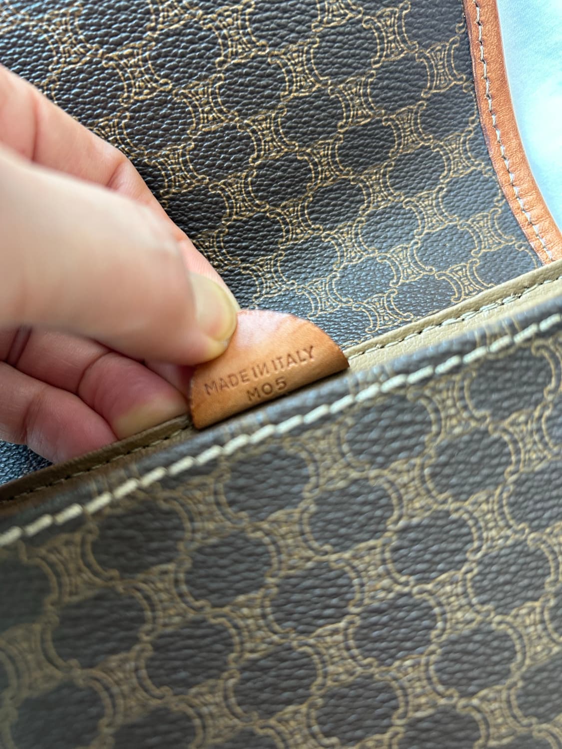 셀린느 마카담 크로스백 상품이미지6