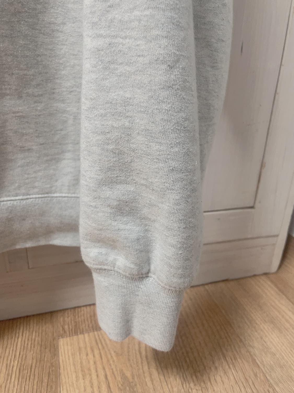 브랜디멜빌 뉴욕 오프숄더 그레이 스웻셔츠 맨투맨 상품이미지4