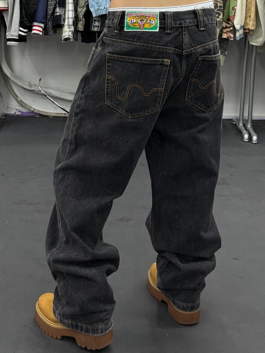 빌리어네어 보이즈 클럽 러닝독 데님팬츠 상품이미지5