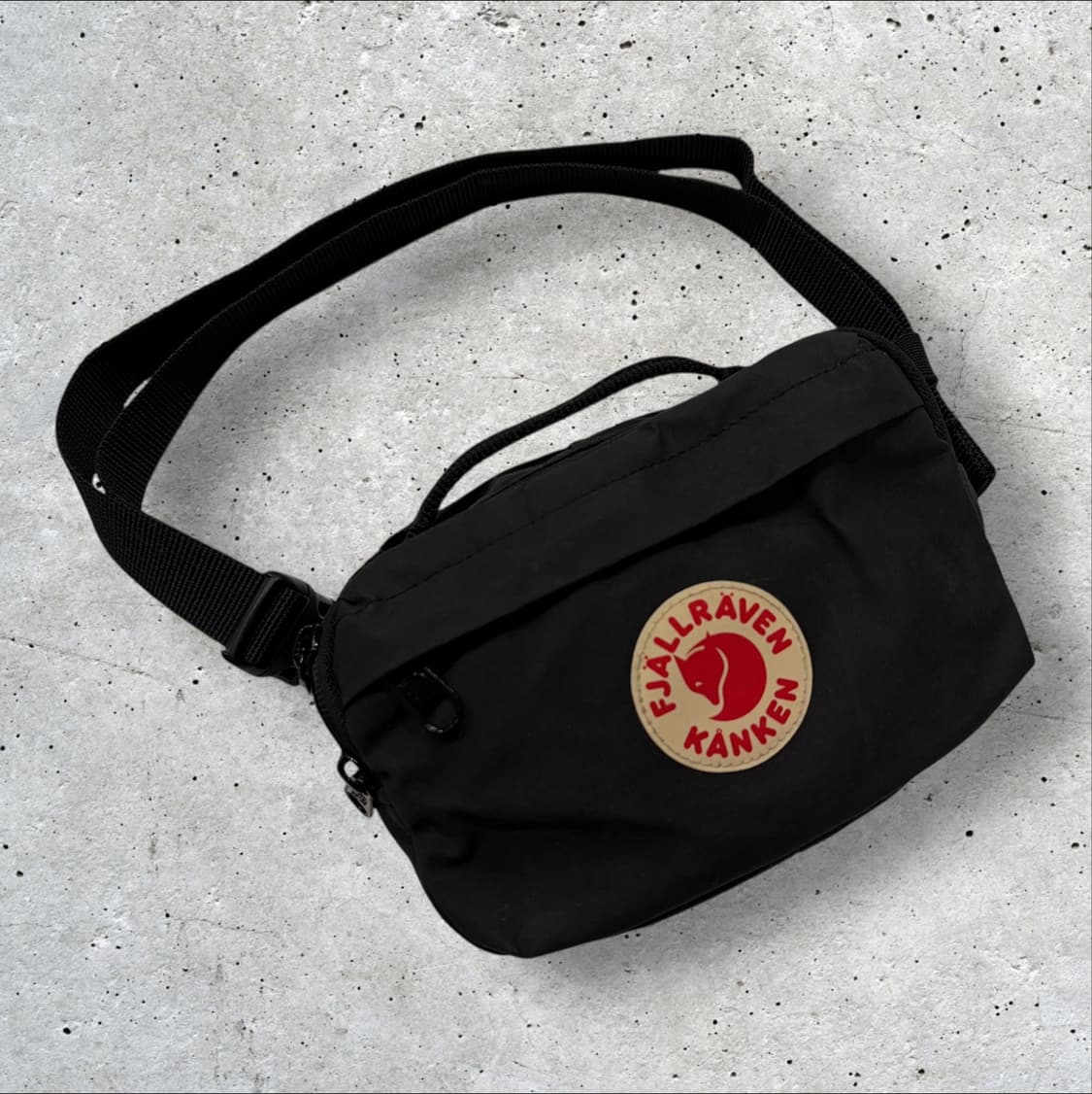 피엘라벤 칸켄 블랙 크로스백 상품이미지1