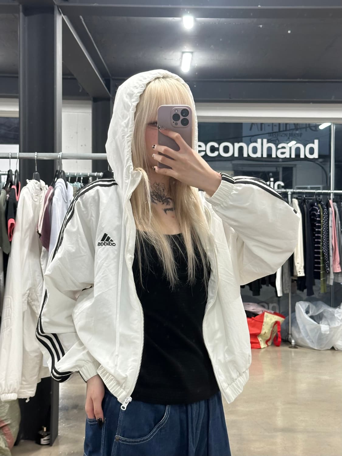 아디다스 에센셜 삼선 크롭 바람막이 자켓 화이트 상품이미지3