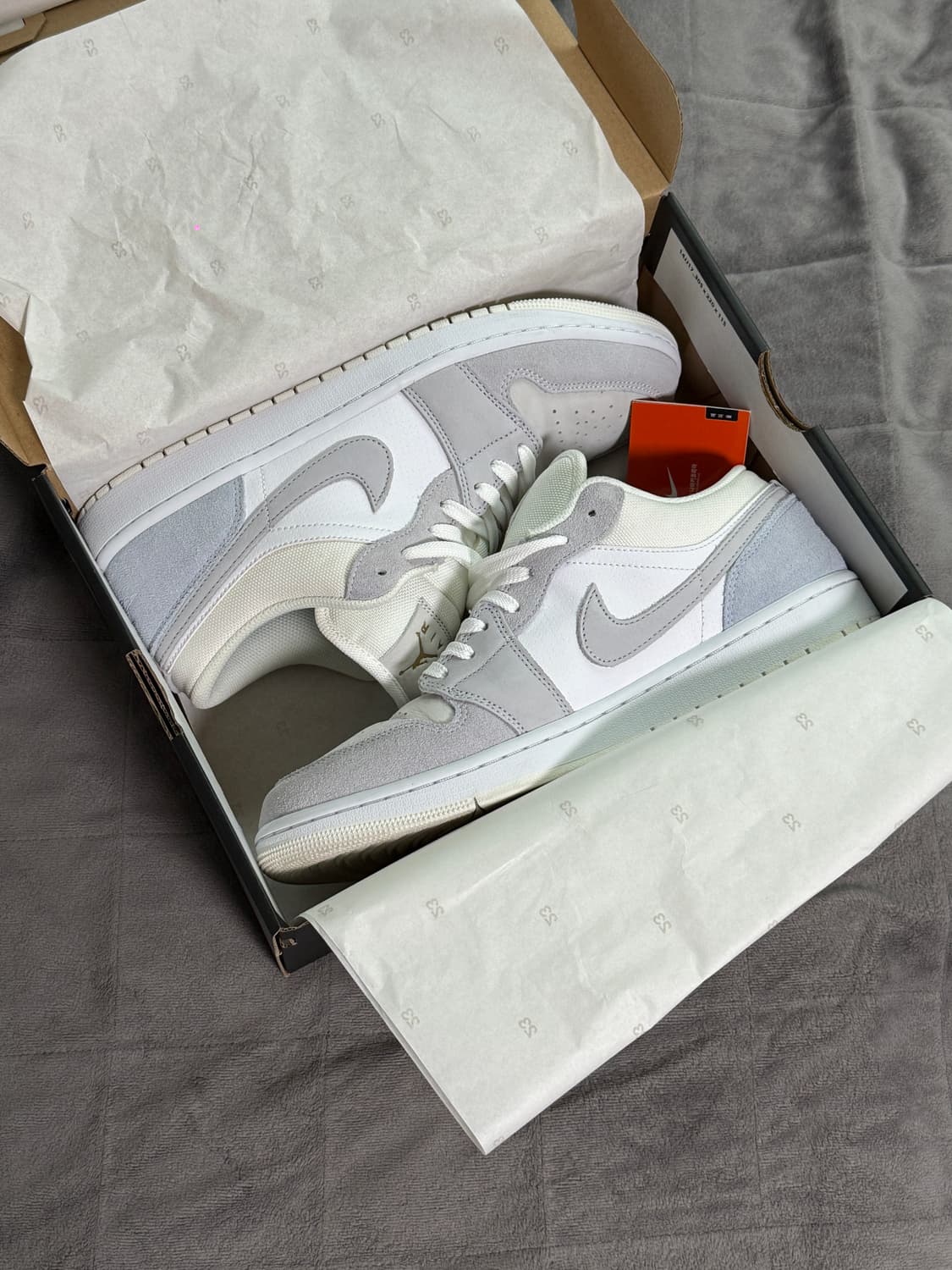 나이키 에어조던1 로우 PARIS 상품이미지1