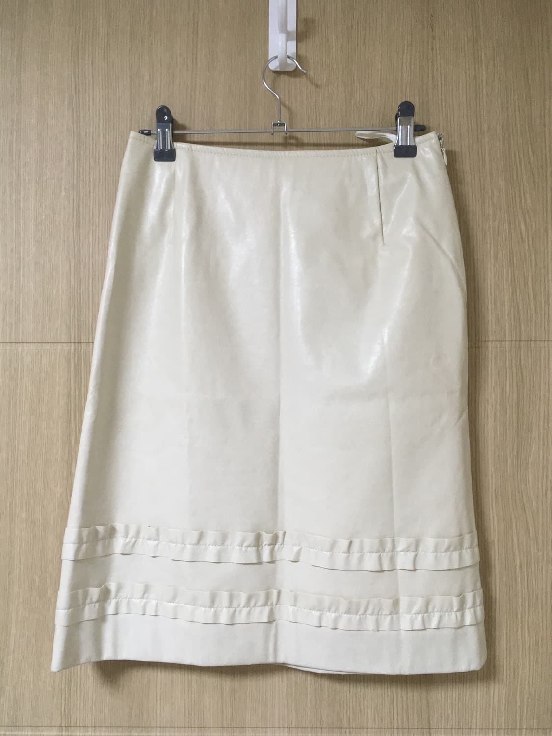 Frill leather skirts 상품이미지1