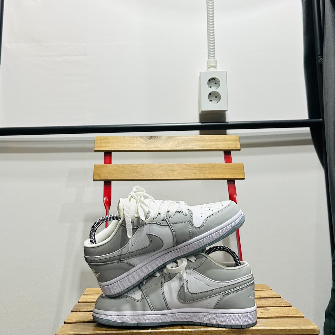 235) 나이키 운동화 여성 여자 신발 에어 조던 1 로우 그레이 상품이미지7