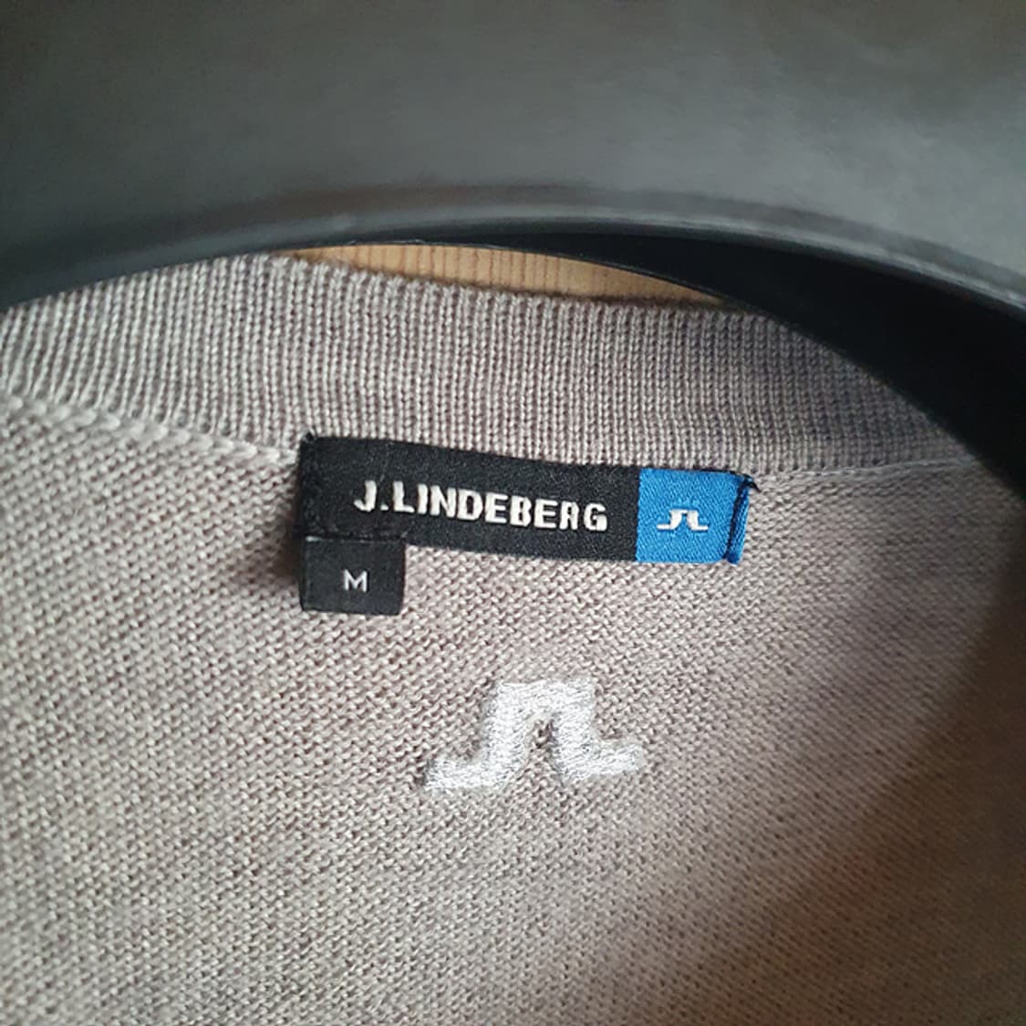 제이린드버그 브이넥 니트 M 상품이미지3