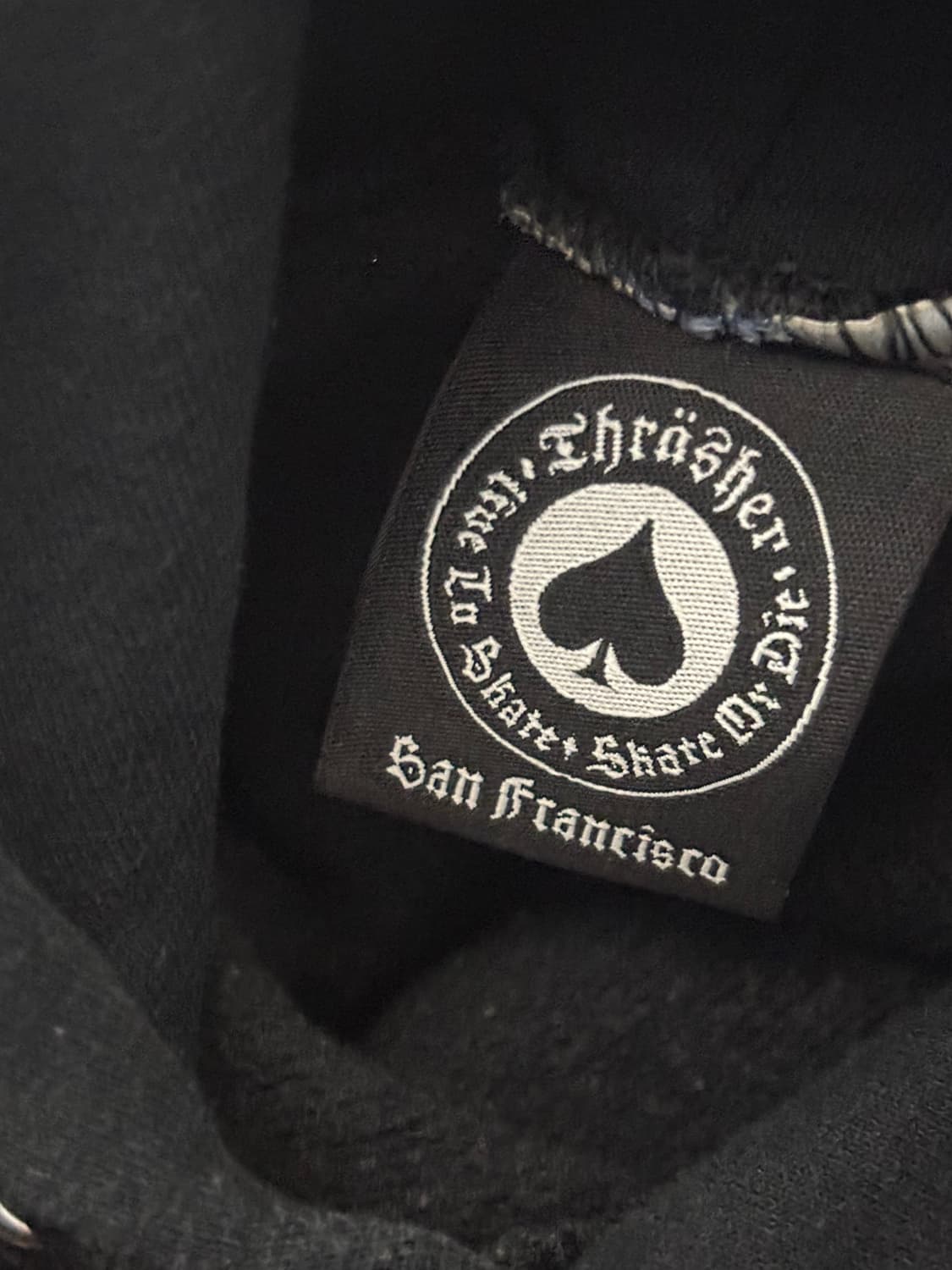 트레셔 리얼 플레임 로고 후디 블랙 상품이미지2