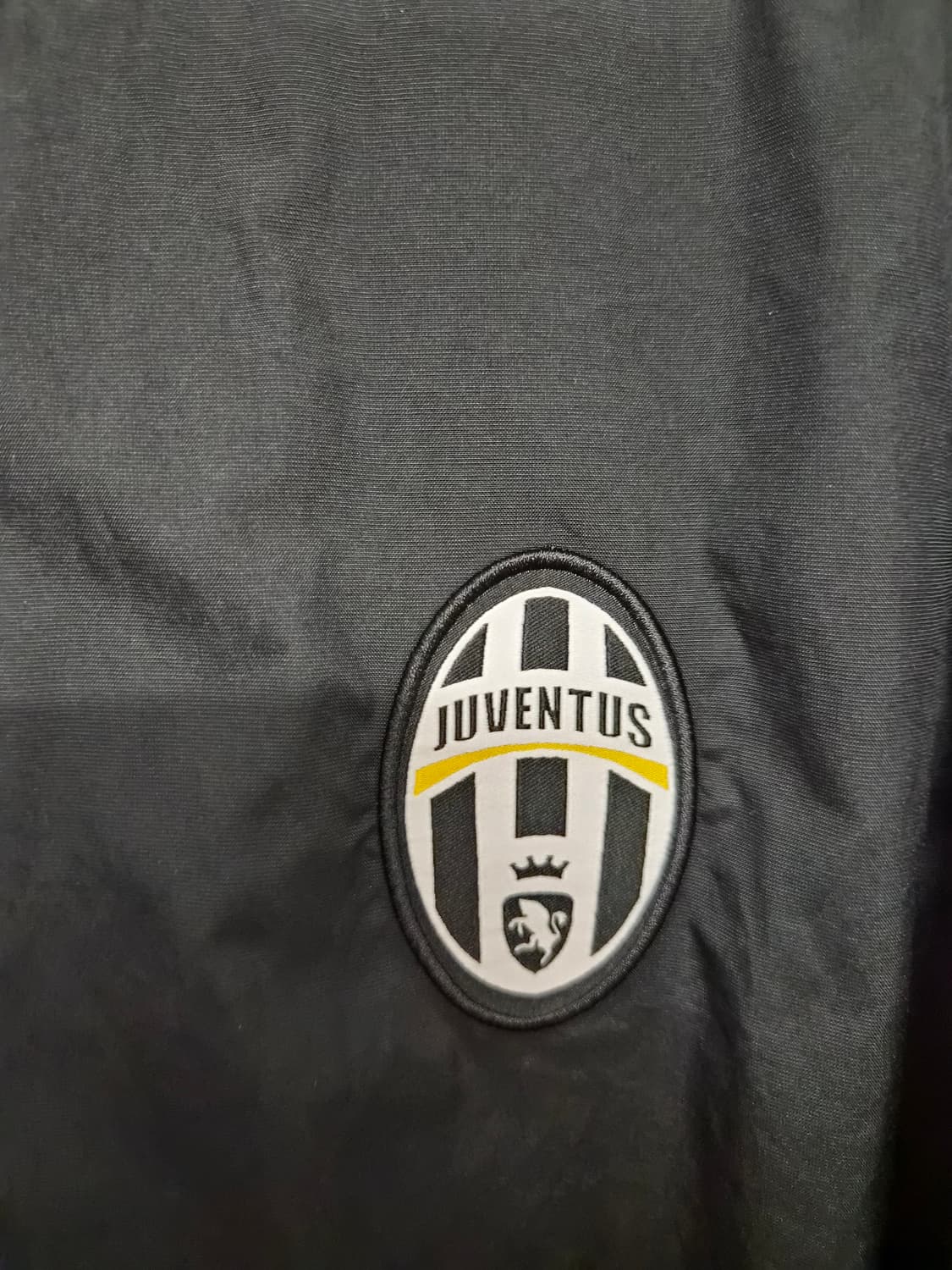 M/100) 나이키 11/12 유벤투스 트랙자켓 팝니다 상품이미지3