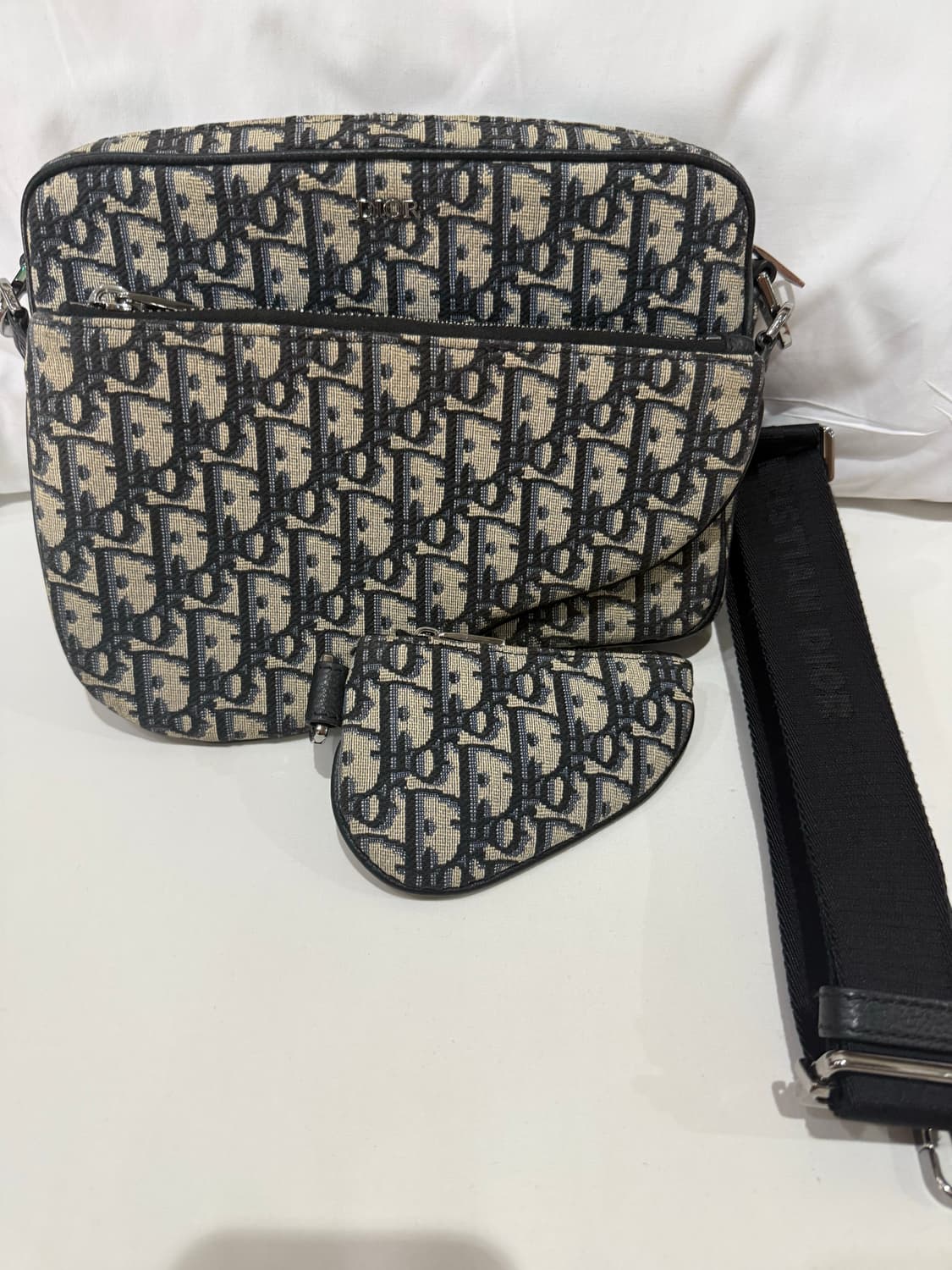 디올 오블리크 크로스백 상품이미지1