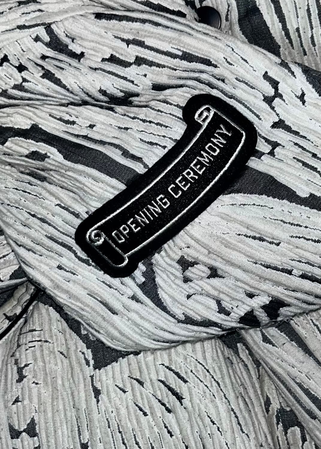 OPENING CEREMONY QUILTED JACQUARD JACKET 상품이미지3