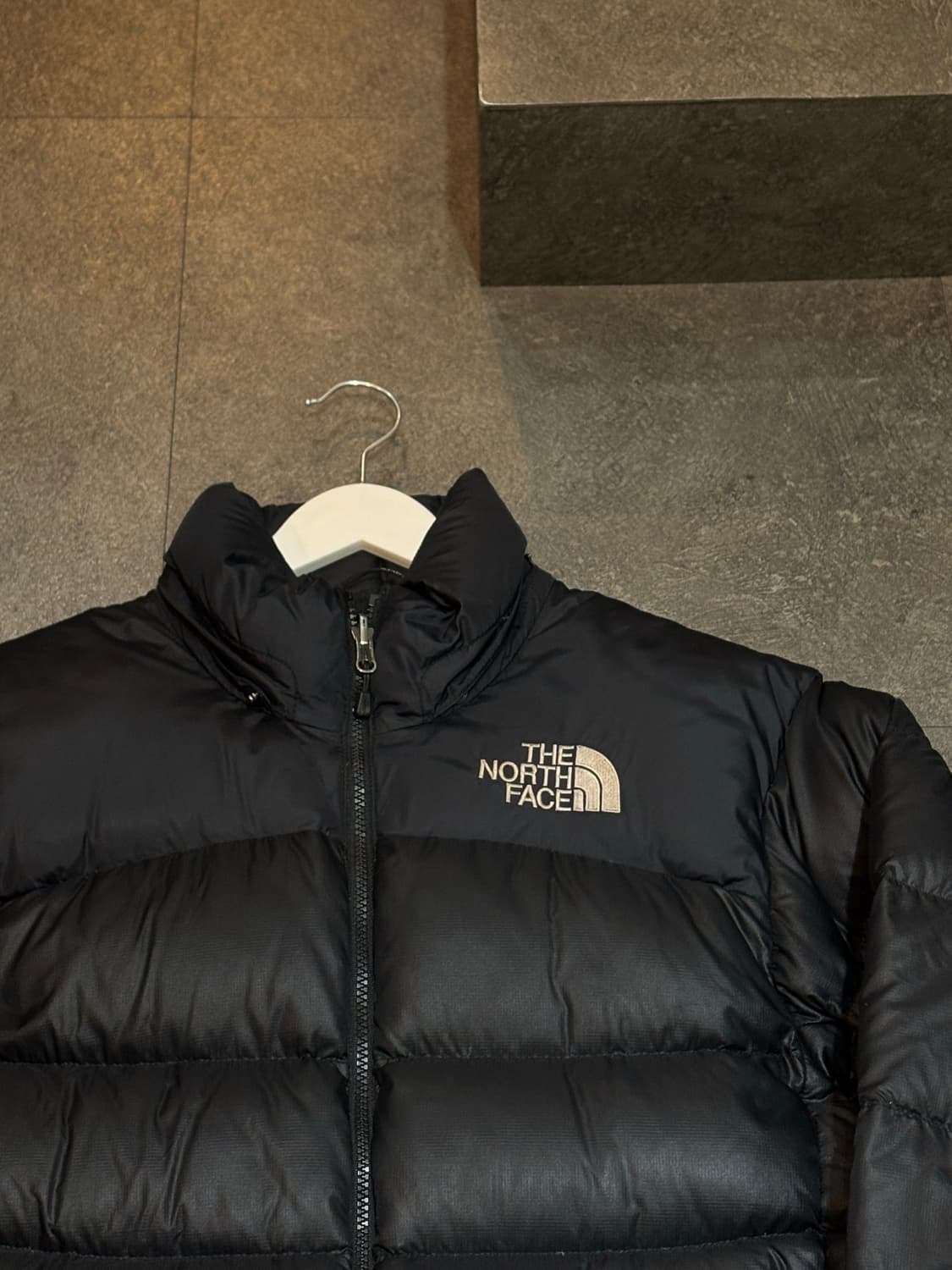 노스페이스 구스다운 눕시 패딩 상품이미지4