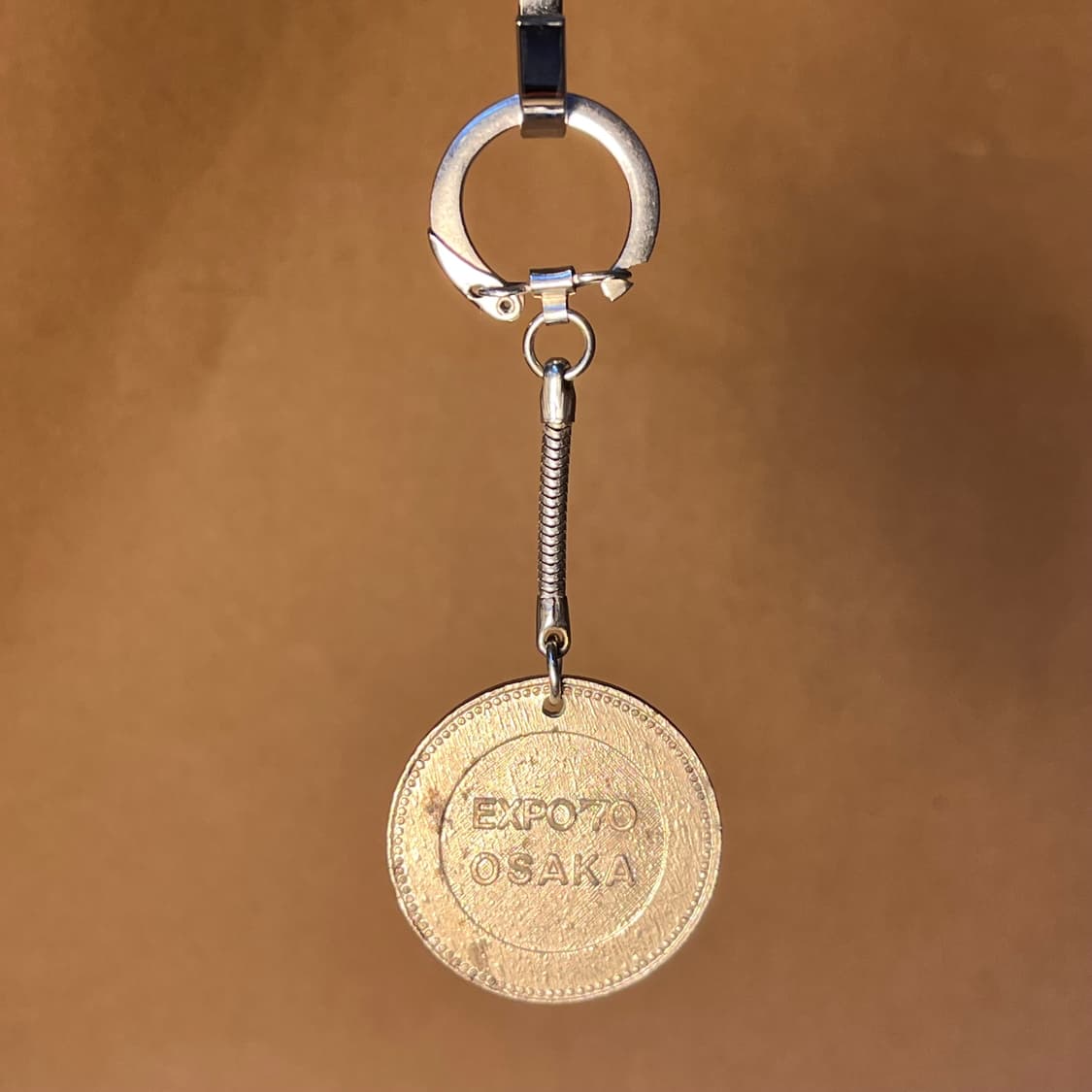 70. 오사카 엑스포 태양의 탑 기념주화 키링 상품이미지2