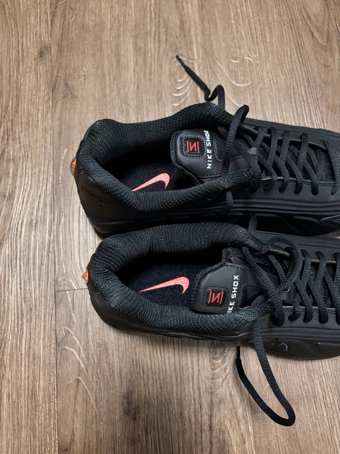 나이키 샥스 R4 블랙 (W) 290 우먼즈 상품이미지3