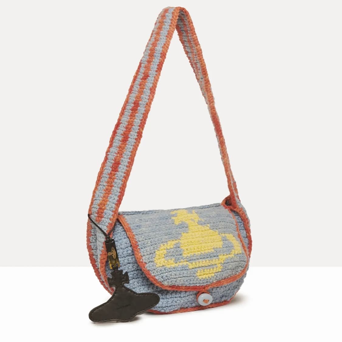 비비안웨스트우드 25fw 하프문 크로셰 크로스백 상품이미지4