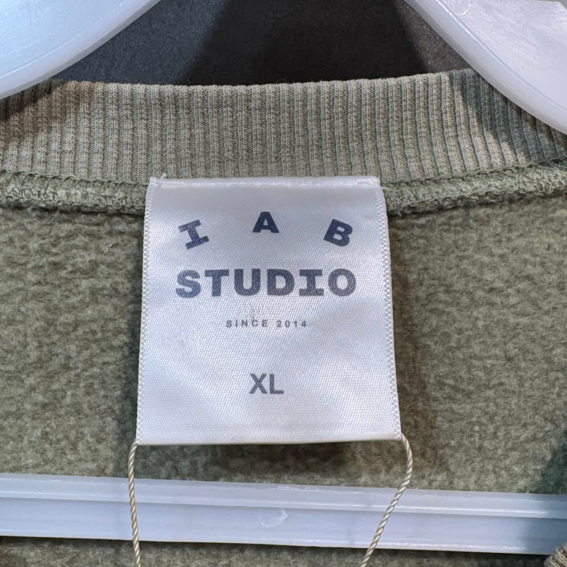 [XL] IAB STUDIO 아이앱 스튜디오 올리브 스웻 셔츠 상품이미지5