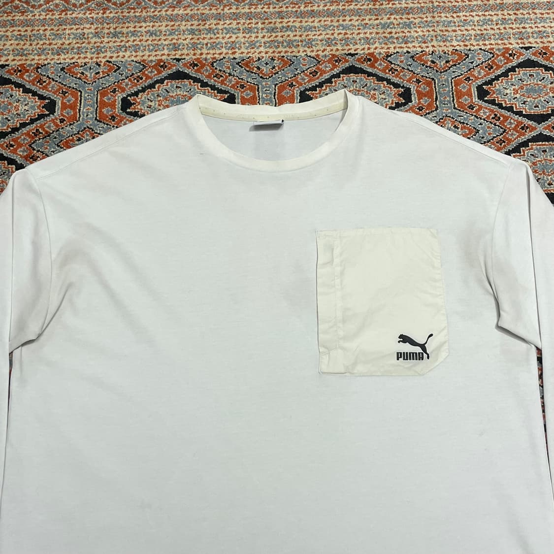 푸마 백프린팅 화이트 포켓 긴팔 티셔츠 남성L 상품이미지2