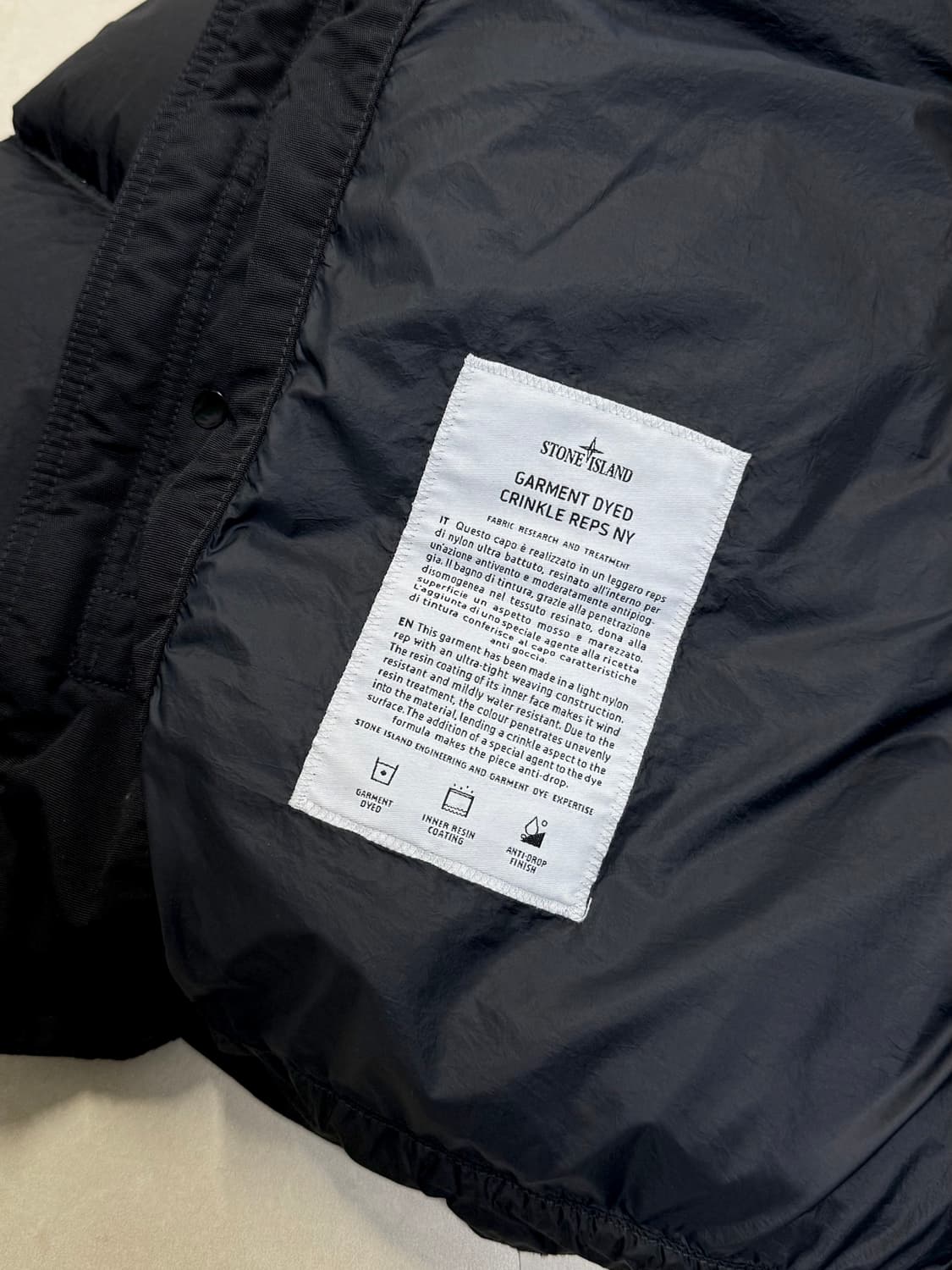 25FW 스톤아일랜드 크링클랩스 패딩 팝니다 상품이미지8