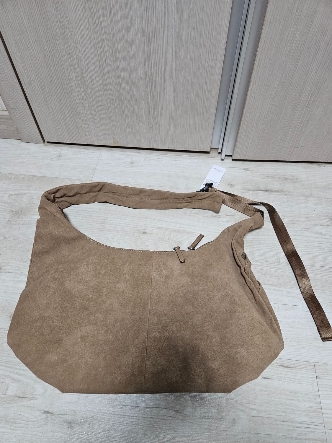 GU 코쿤백 브라운 상품이미지2