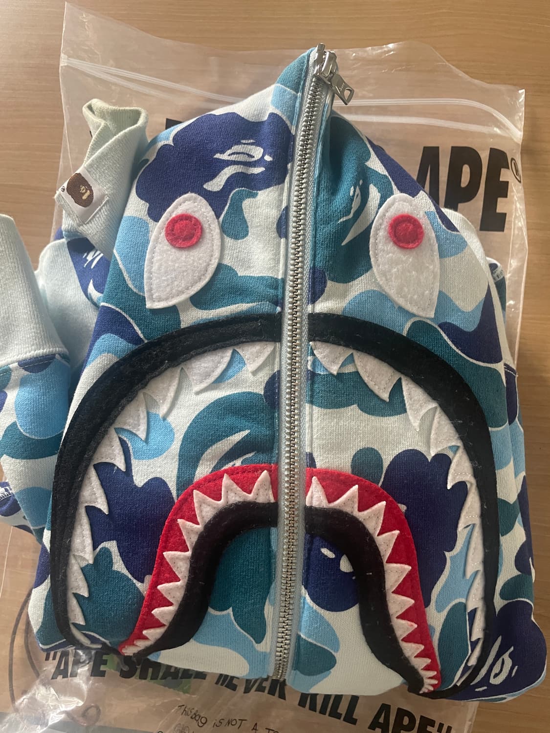 베이프 카모 샤크후드 반집업 블루 m 판매 상품이미지1