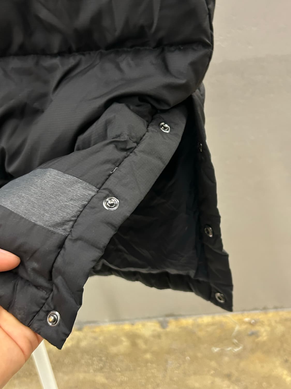 디스커버리 롱패딩 블랙 상품이미지5