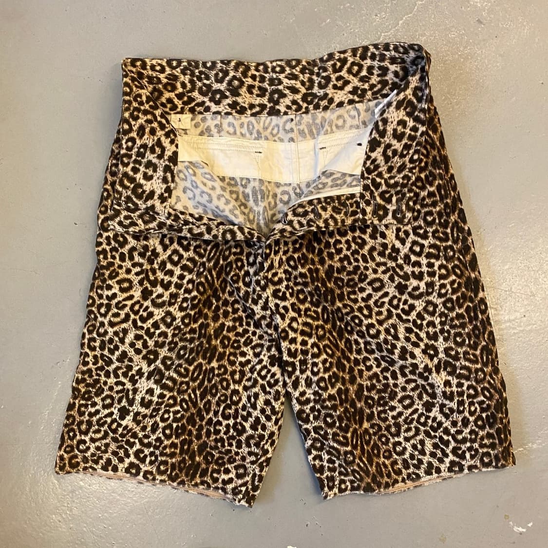 23ss CORONEL SHORTS LEOPARD 상품이미지4