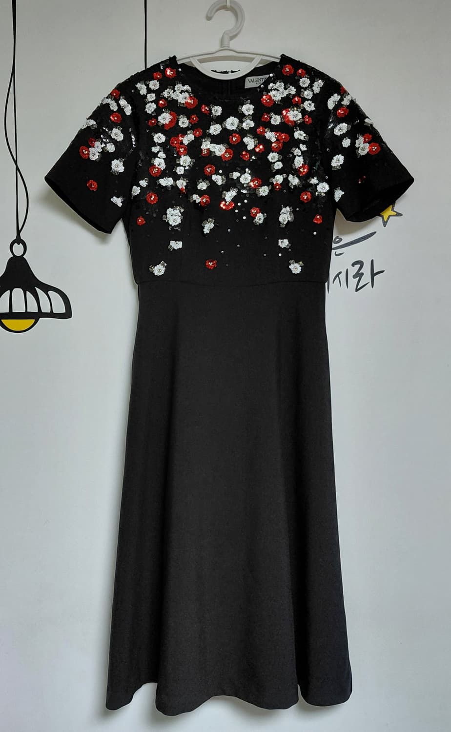 [정품] VALENTINO ROMA 시퀸 플라워 비즈 자수 원피스 상품이미지2