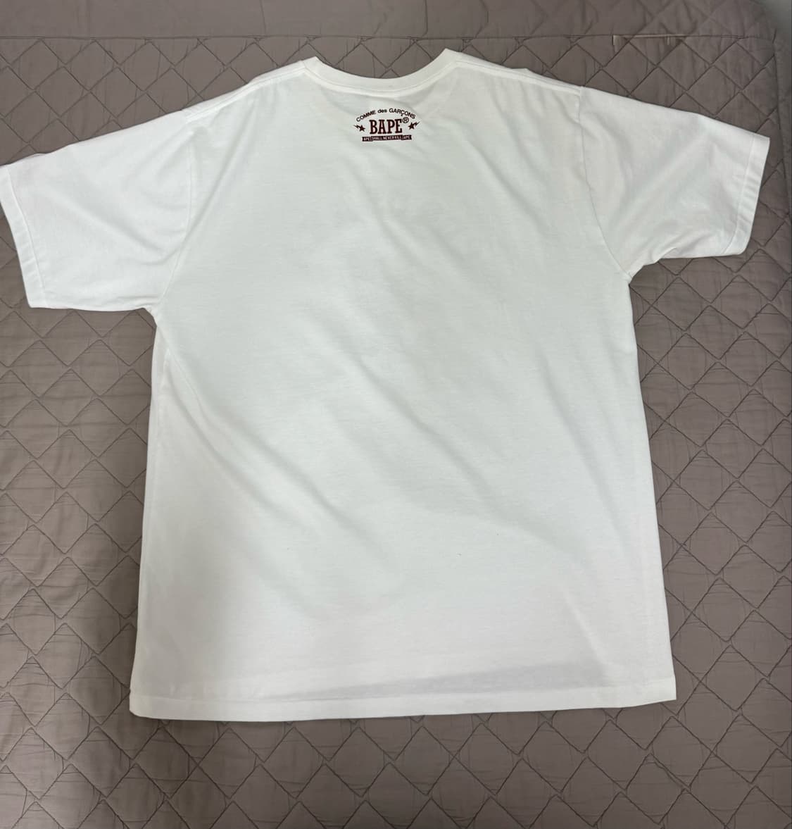[2XL] 2023 꼼데가르송 오사카 베이프 콜라보 티셔츠 상품이미지2