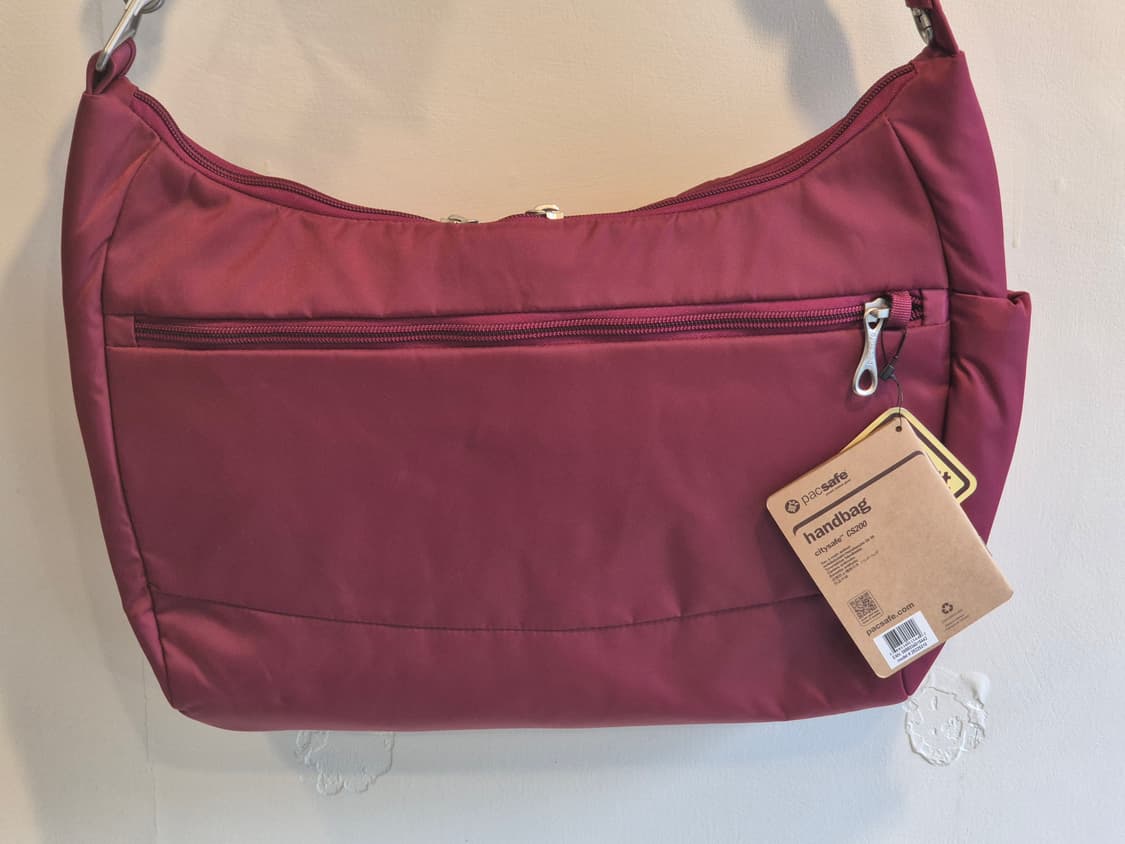 (새상품)pacsafe 팩세이프 호보백 버건디 가방/도난방지 여행용 상품이미지3