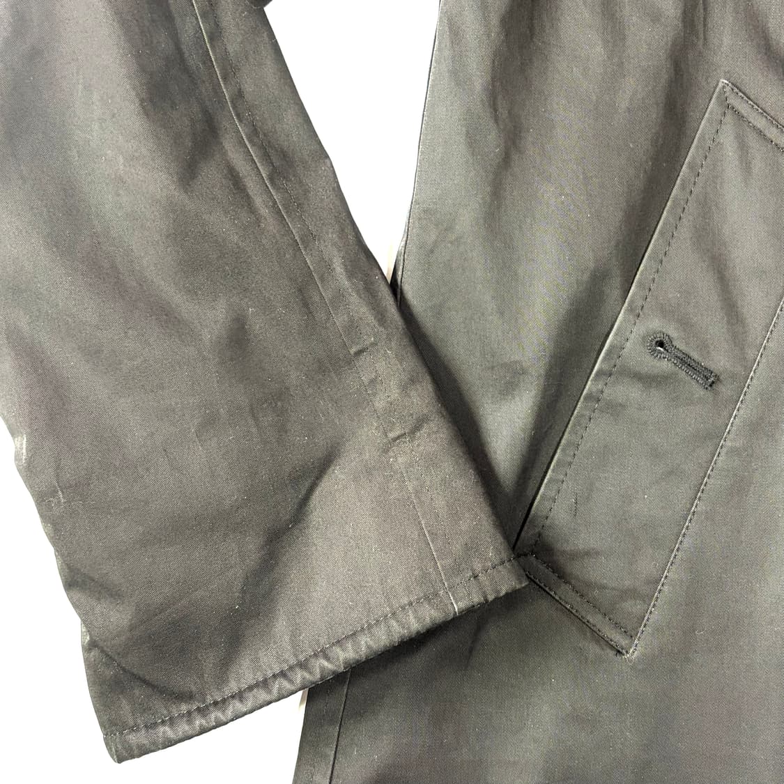 버버리 블랙 싱글 버튼 트렌치코트 상품이미지4