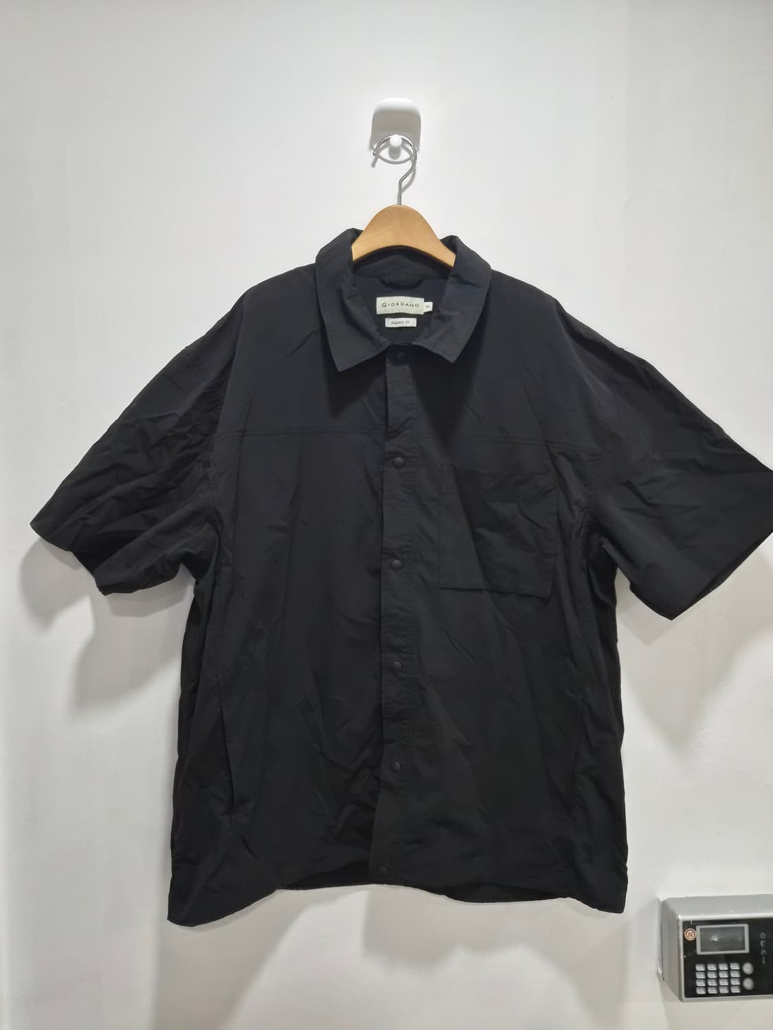 XL/110) 지오다노 릴렉스핏 반팔 셔츠형 바람막이 팝니다 상품이미지1