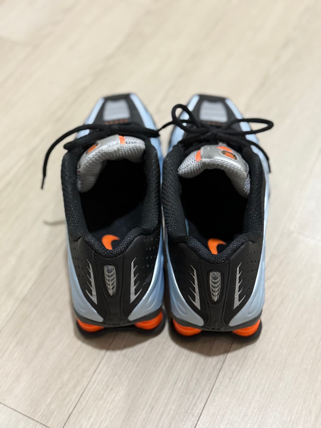 나이키 샥스 R4 블루 255 상품이미지3