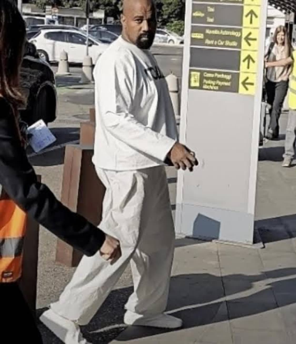 칸예 아크테릭스 크래그 270 블랙 새상품 Yeezy 상품이미지2