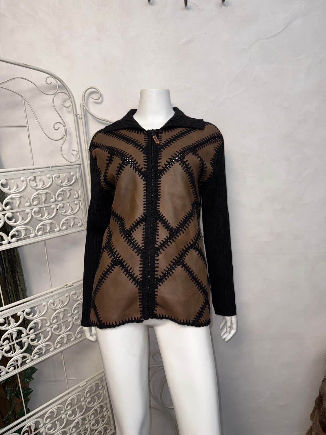 Brown eco leather patch knit zipup 상품이미지4